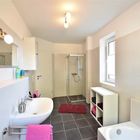 Charming In With Terrace Apartment *