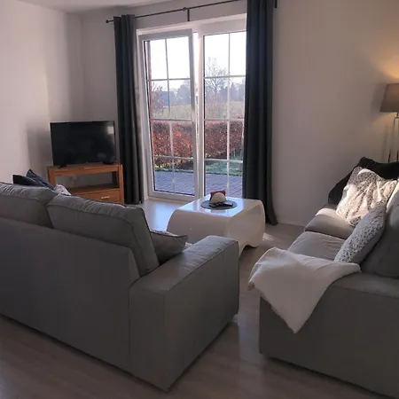 Appartement Charmante Mit Terrasse In Oldenburg, Holstein *