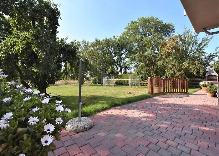 Charming In With Terrace * Oldenburg in Holstein