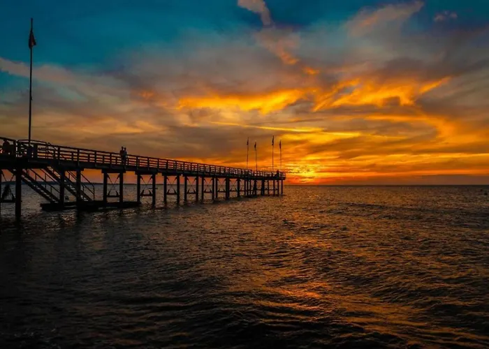 Charming In With Terrace * Oldenburg in Holstein